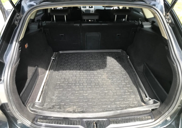 Toyota Avensis cena 41000 przebieg: 188500, rok produkcji 2012 z Ropczyce małe 137